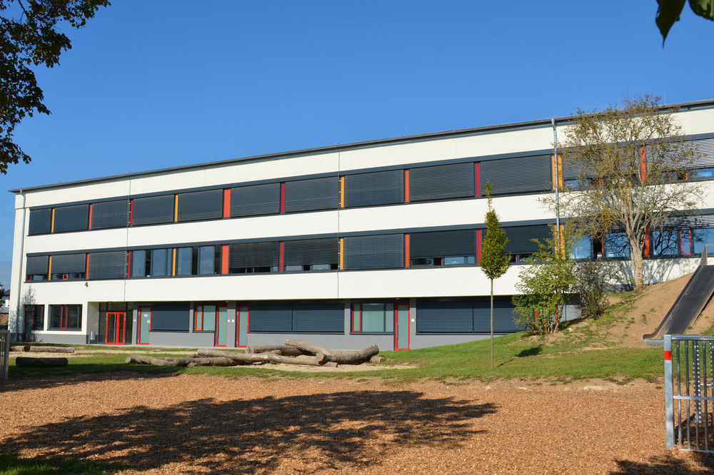 Schule im Emsbachtal in Niederbrechen