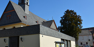 Link zu den Kirchen in der Gemeinde Brechen